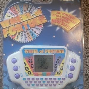 2001 wheel of fortune handheld NIB